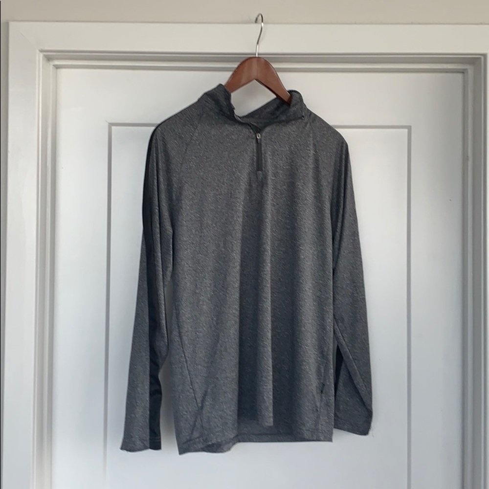 Workout half zip